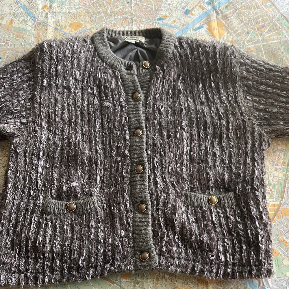 VINTAGE Ribbon-Knit Gray Cardigan with fabulous Buttons